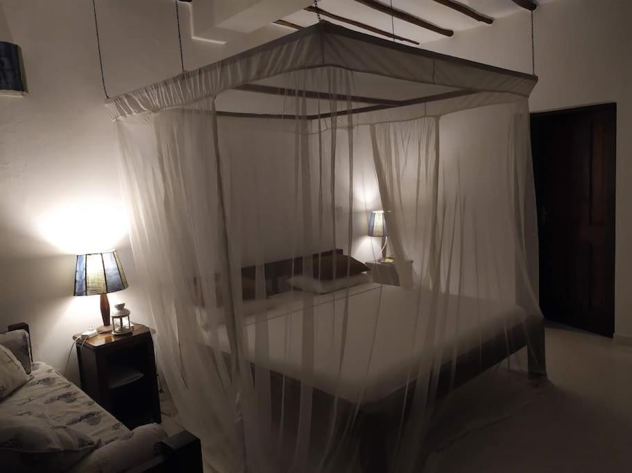 Twiga House Resort Piscina ☆☆☆☆☆ Pearl Beach 와타무 외부 사진